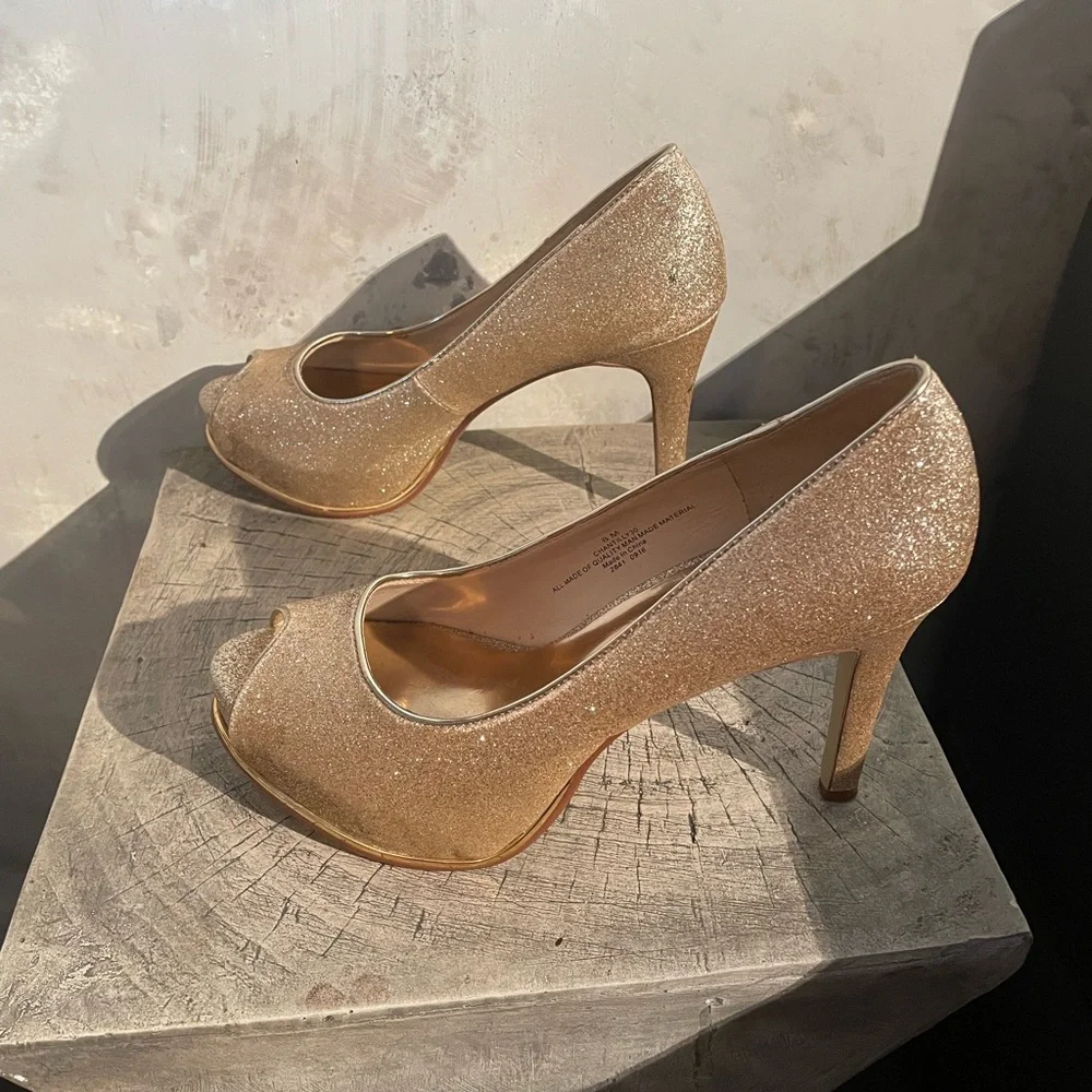 Nine West Glittering Gold Peep-Toe Heels